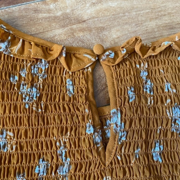 Terra and Sky Mustard Ruffled Scoop Neck Ruched Long Sleeve Blouse (size 2x) - Picture 6 of 10